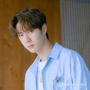 王一博自拍爆料视频合集,揭秘偶像日常瞬间  第1张